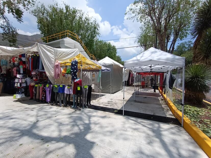 Los vendedores afirmaron que el cambio de ubicación redujo la visibilidad de sus negocios y, con ello, el número de personas que diariamente recorren el mercado. I Foto: Ricardo Calleja