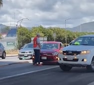 Video: Multan a 10 automovilistas en primer día de sanciones por invadir carril del Tuzobús 