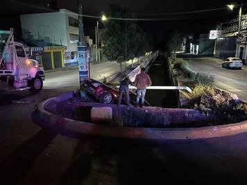 Celebra el grito en el drenaje