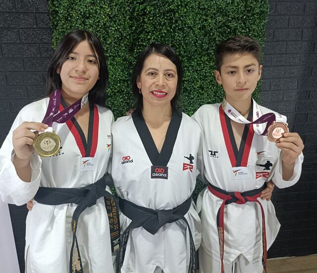 Medalla de oro y bronce ganan dos tulancinguenses en la disciplina de taekwondo