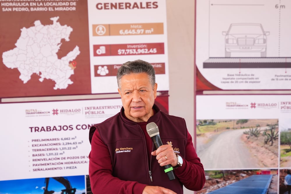 En su momento 256 comunidades se quedaron sin tránsito vehicular por la vaguada monzónica | Twitter: Julio Menchaca