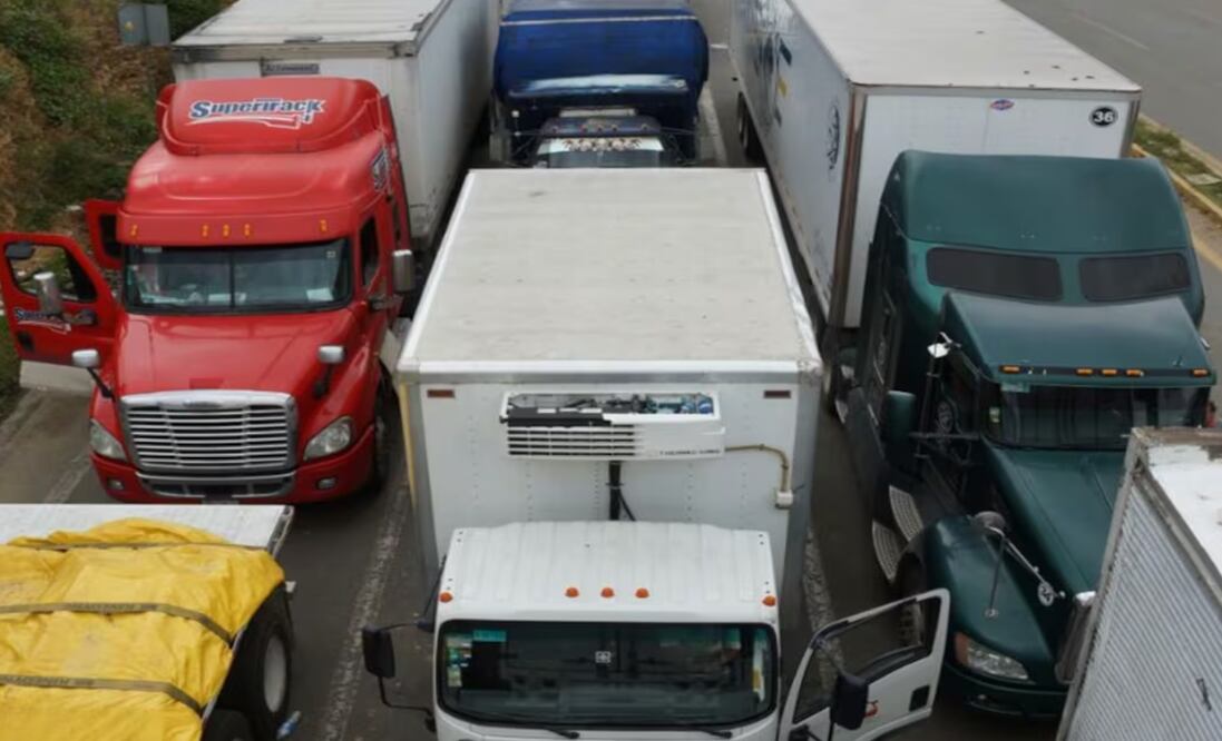 La Canacaer destacó que los robos que se registran contra los autotransportistas de carga provocan “un costo inflacionario” que afecta a los consumidores, porque hay que pagar el costo que se tiene pagar por las medidas de seguridad. Foto: Edwin Hernández/ EL UNIVERSAL