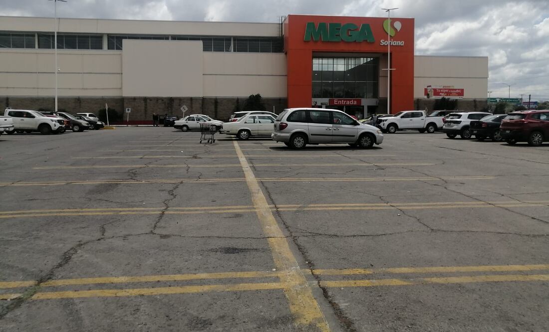 A través de redes sociales, los habitantes de Tulancingo han manifestado que se han presentado robos al interior de los centros comerciales de la ciudad. Foto: Grisel Lira