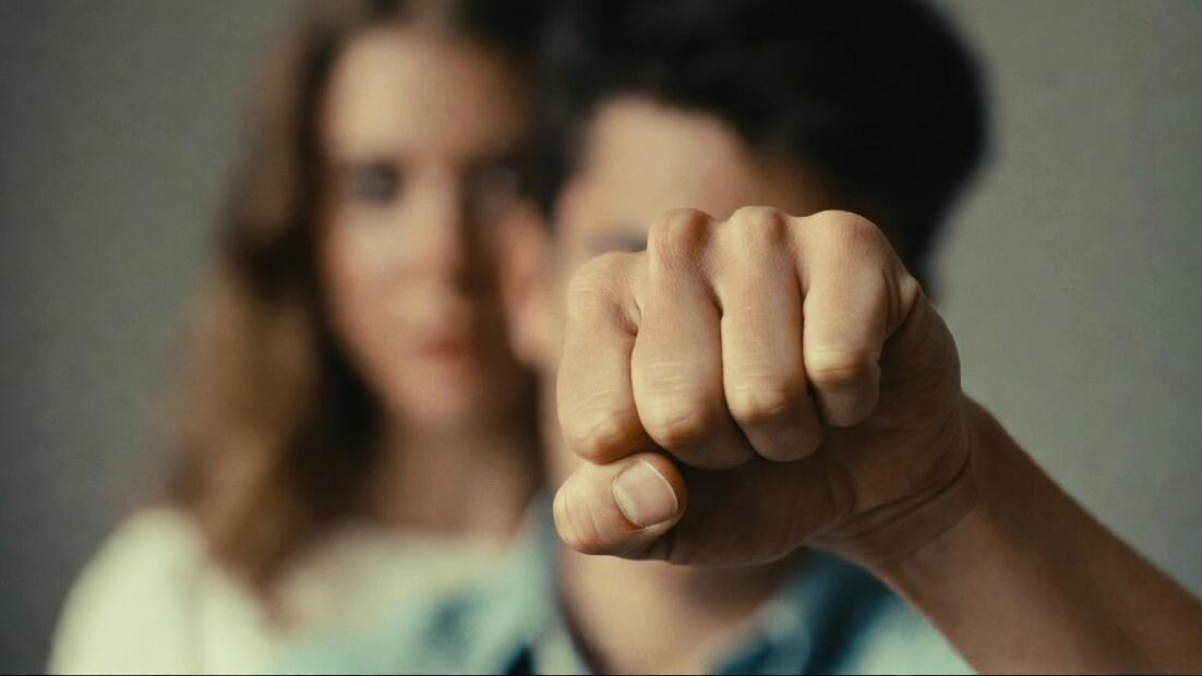 Violencia familiar es uno de los principales delitos I Foto: Grok IA