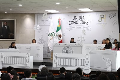 Niños se convierten en jueces por un día para conocer cómo se imparte justicia en Hidalgo