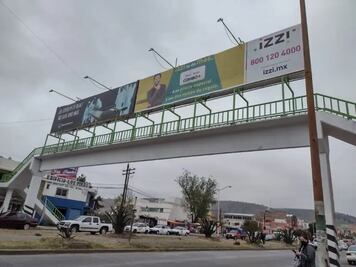Ayuntamiento de Tulancingo analiza retiro de anuncios en puentes por seguridad e imagen urbana