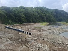Construyen puente provisional en Yahualica y Tianguistengo