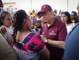 Julio Menchaca supervisa atención integral en la Otomí-Tepehua