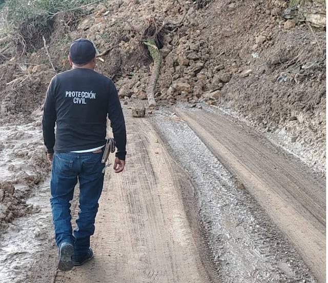 Se registra un derrumbe en Tenango de Doria