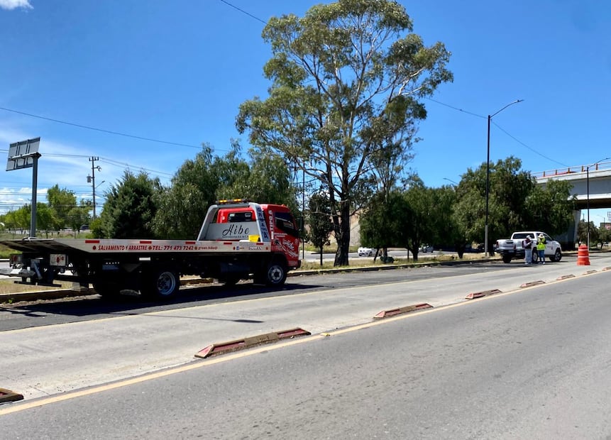 Desde primeras horas de este domingo, la Secretaría de Movilidad y Transporte (Semot), en coordinación con la Policía Municipal de Pachuca, implementó un operativo de vigilancia sobre el carril confinado del Tuzobús I Foto: Luis Soriano