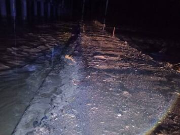 Aumento de río Cuatzonco y Garcés afecta paso a localidades de Xochiatipan y Huautla 