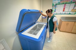 IMSS Bienestar fortalece red de frío con cinco refrigeradores solares en Hidalgo