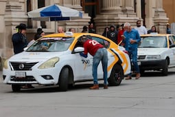 Taxistas de Pachuca y Mineral de la Reforma tienen 60 días para portar nuevo tarifario