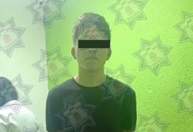 Detienen en el centro a motociclista con vehículo robado tras evadir operativo