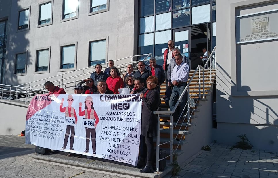 Trabajadores del INEGI en Hidalgo se suman a protesta nacional por “justicia salarial” | Foto: Lourdes Naranjo