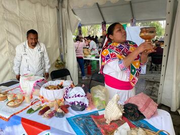 Turismo Comunitario presenta gastronomía, artesanías y experiencias en rutas