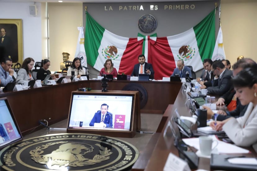 Diputados locales en Hidalgo recibieron casi 3 millones de pesos en aguinaldos 