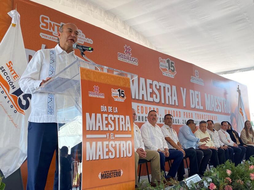 Hidalgo mantendrá entrega de uniformes y útiles pese a apoyo federal de Beca Rita Cetina | Foto: Luis Soriano