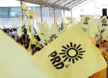 Dirigentes del PRD crean bloque nacional y se deslindan de partidos de derecha