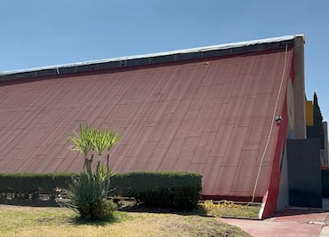 Diputados sesionarán en el teatro Bartolomé de Medina por daños en el Congreso