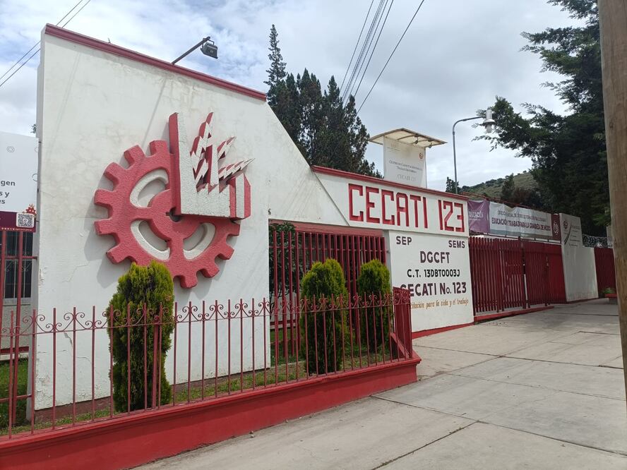 El 95 por ciento de quienes ingresan a un curso lo concluyen. En el ciclo 2024-2025, 2 mil 110 alumnos finalizaron una capacitación en el Cecati 123 | Foto: Grisel Lira