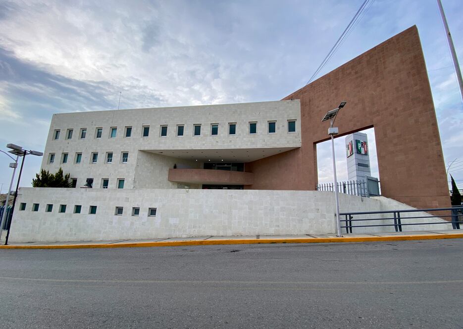 La anterior dirigencia les dejó 22 millones de pesos de multas, a los que se suman 7.5 millones recientemente notificados por el INE | Foto: Luis Soriano