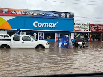 Lluvias rebasan drenaje y provocan anegamientos en Tulancingo
