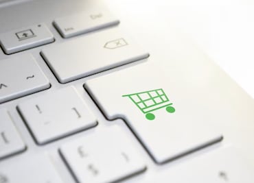 Estas son las prácticas indebidas que comenten las plataformas digitales de comercio, según el SAT