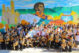 Cerca de un millón de jóvenes participan en jornada nacional de murales por Día de Muertos