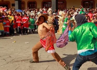 Tradición y color en el carnaval de Alfajayucan
