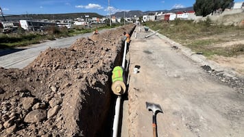 Caasim reemplaza tubería con fugas en Paseo de las Reynas