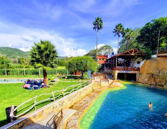 El Bañito: aguas termales y naturaleza en Atotonilco el Grande para disfrutar todo el año