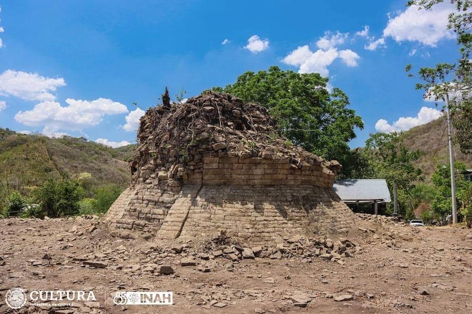Pirámide descubierta en Tecacahuaco, Atlapexco era visitada por curanderos | Foto: INAH