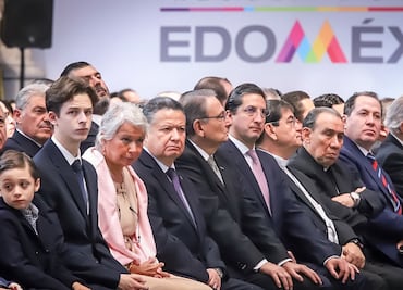 Acude el Gobernador Menchaca al informe de Alfredo Del Mazo