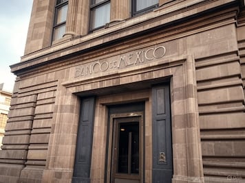 Banco Mundial recorta PIB de México a 0% este año; economía mexicana es afectada por políticas comerciales 