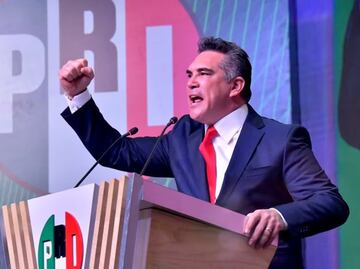 "Alito" Moreno debe dejar presidencia del PRI, su mandato concluyó el 29 de agosto: Dulce María Sauri