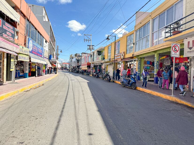 Desalojo de comerciantes semifijos en Ixmiquilpan desata agresiones y bloqueo carretero | Foto: Especial