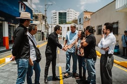 Jorge Reyes impulsa la recuperación de calle Arizpe