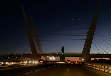 Puente atirantado de Pachuca volverá a iluminarse tras dos años en oscuridad