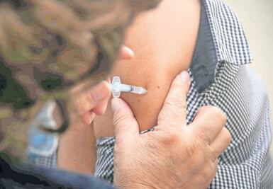 Sin vacunas contra Covid -19 e influenza en Alfajayucan