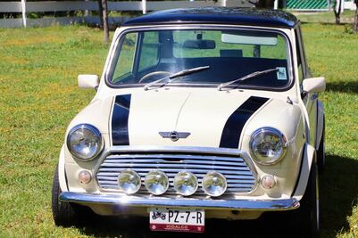 Bellezas sobre ruedas: Exhibición de autos de colección en Zempoala