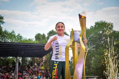 Mayelli Rosquero llama a jóvenes a no rendirse en Ixmiquilpan