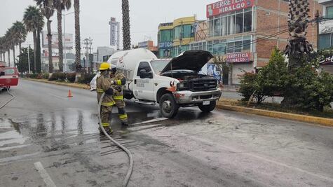 Falla mecánica en pipa de gas provoca cierre total de Avenida Juárez de Tizayuca