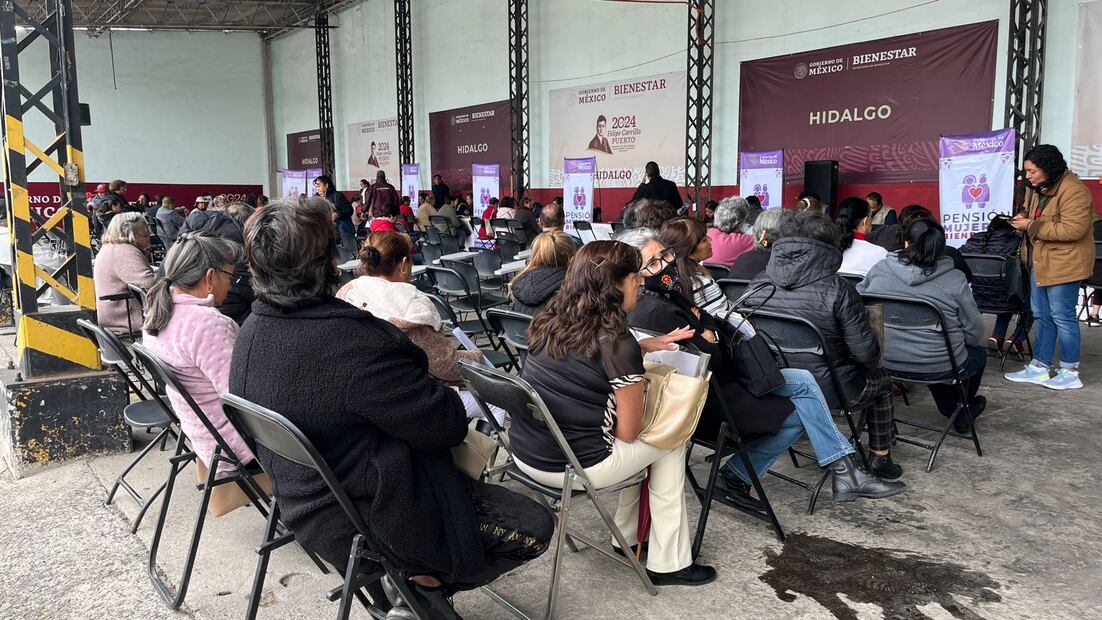 Registro para la Pensión de Mujeres en Pachuca I Foto: Ricardo Calleja