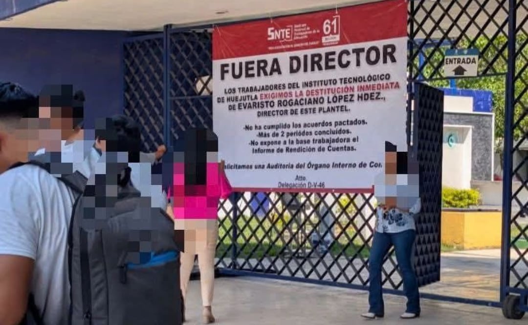 Docentes y administrativos del Tecnológico de Huejutla exigen destitución del director | Foto: especial
