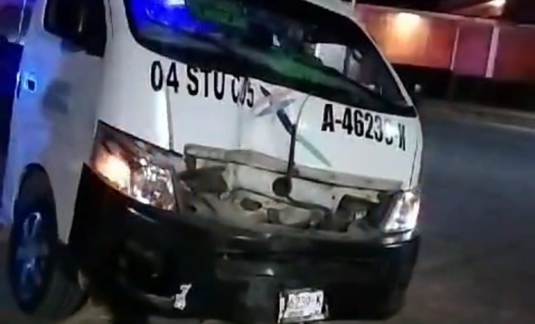 Se impacta colectiva contra poste, tras esquivar a ciclista | Foto: Especial