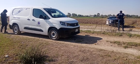 Hallan cuerpo torturado en canal cercano a la Central de Abastos de Tezontepec