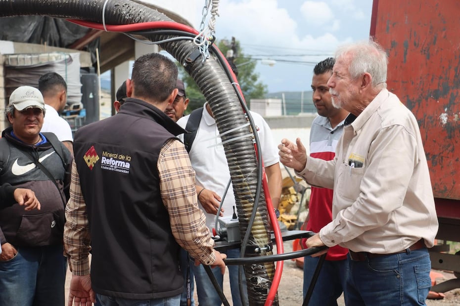 Iniciará bacheo en principales avenidas de Mineral de la Reforma con nueva maquinaria | Facebook: Lalo Medecigo