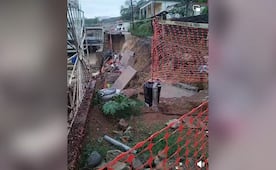 Lluvias provocan derrumbe de vialidad y afectaciones en Huejutla