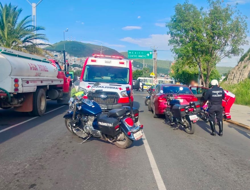 Una oportuna intervención de policías municipales ayudó a atender una emergencia médica en Pachuca | Foto: SSPTyV